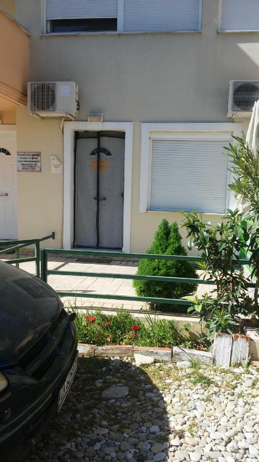 Къща За Гости Пеневи Ofrínion Exterior foto